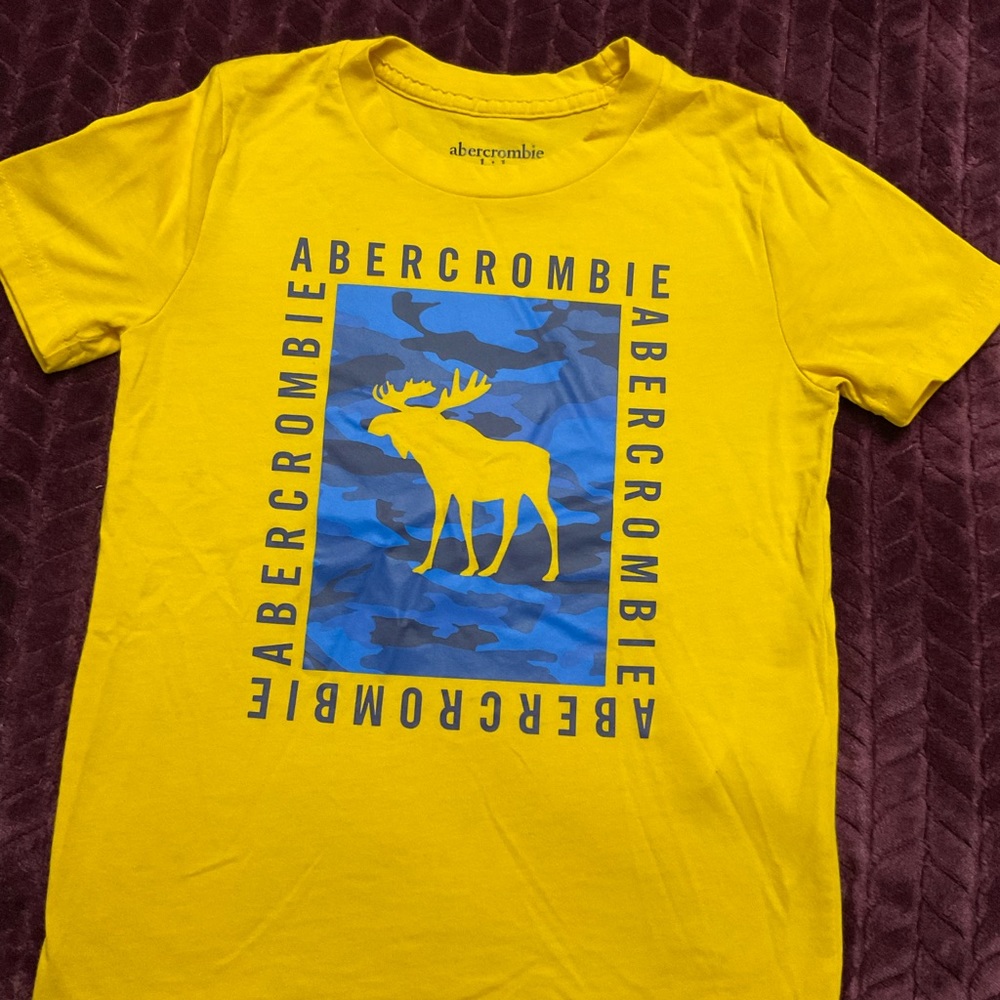 SET OF 3!!!Boys T-shirts